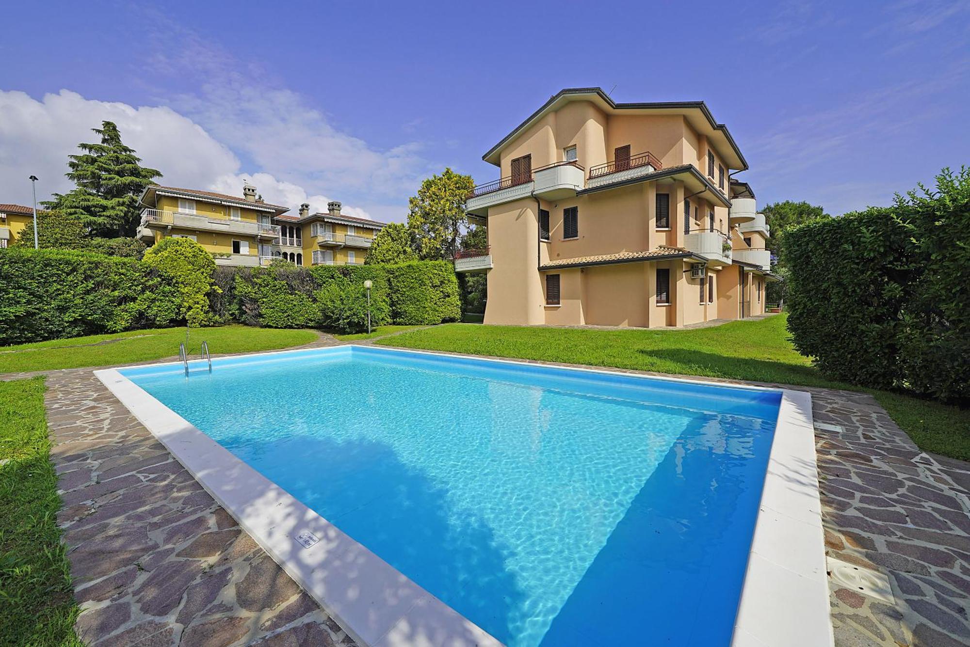 Borgo Del Grillo P2-9 By Wonderful Italy Διαμέρισμα Σιρμιόνε Εξωτερικό φωτογραφία