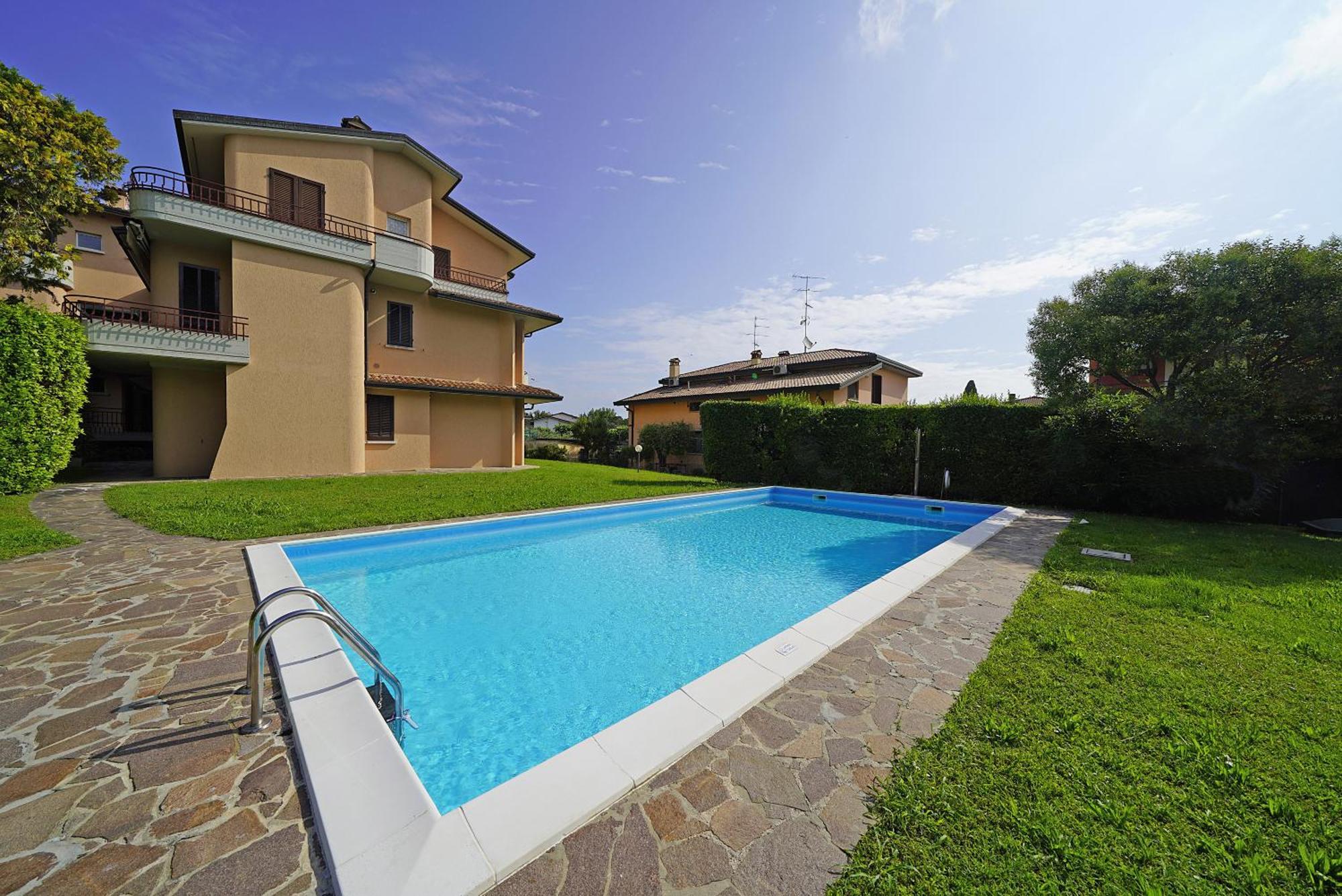 Borgo Del Grillo P2-9 By Wonderful Italy Διαμέρισμα Σιρμιόνε Εξωτερικό φωτογραφία